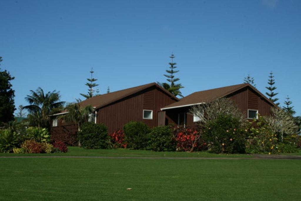 Fletcher Christian Holiday Apartments Burnt Pine Bagian luar foto